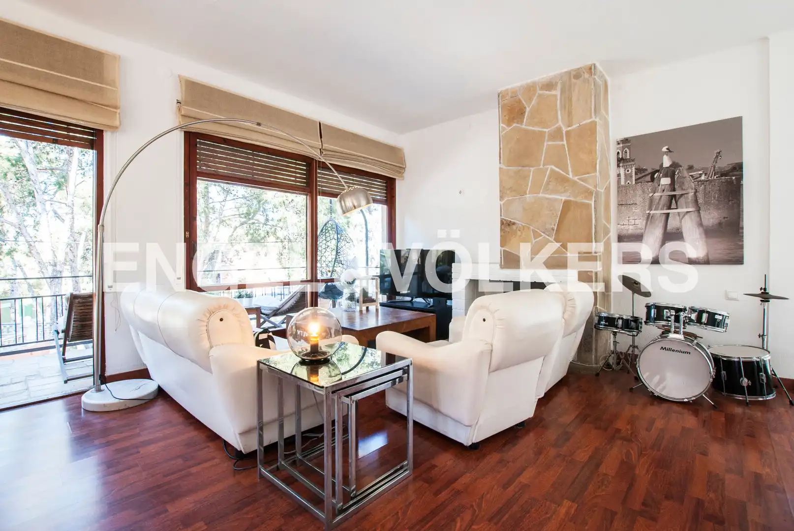 Sala d'estar de Casa o xalet en venda en Salou amb Aire condicionat, Jardí privat i Parquet