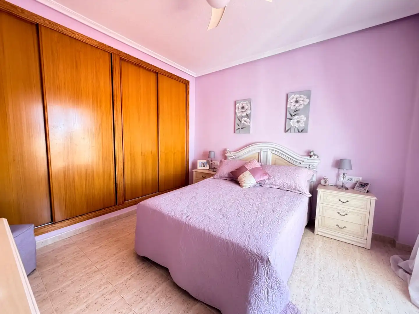 Habitación de Dúplex en venta en Orihuela con Aire acondicionado, Piscina y Amueblado