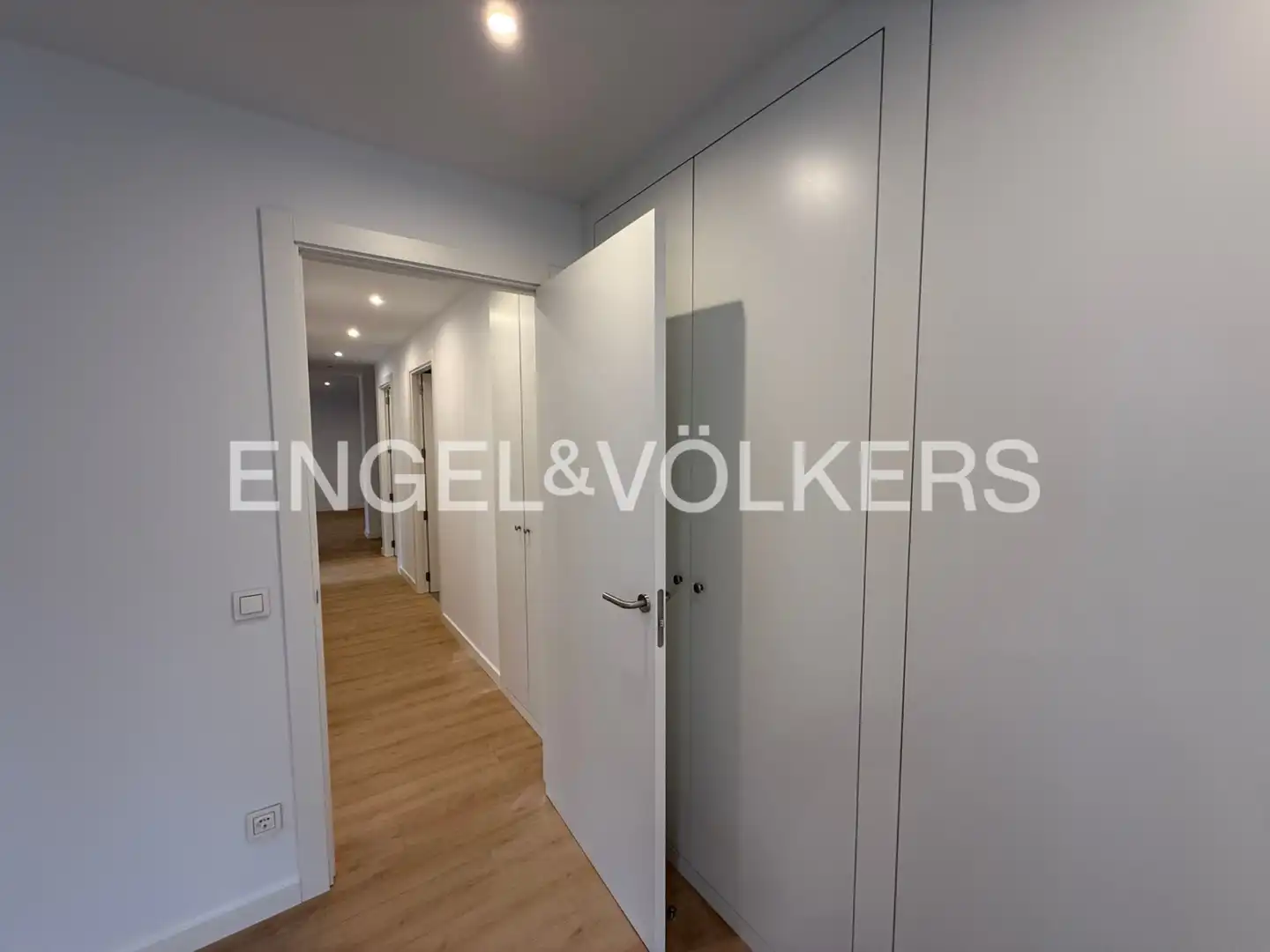 Piso de alquiler en Andorra la Vella con Calefacción, Parquet y Terraza
