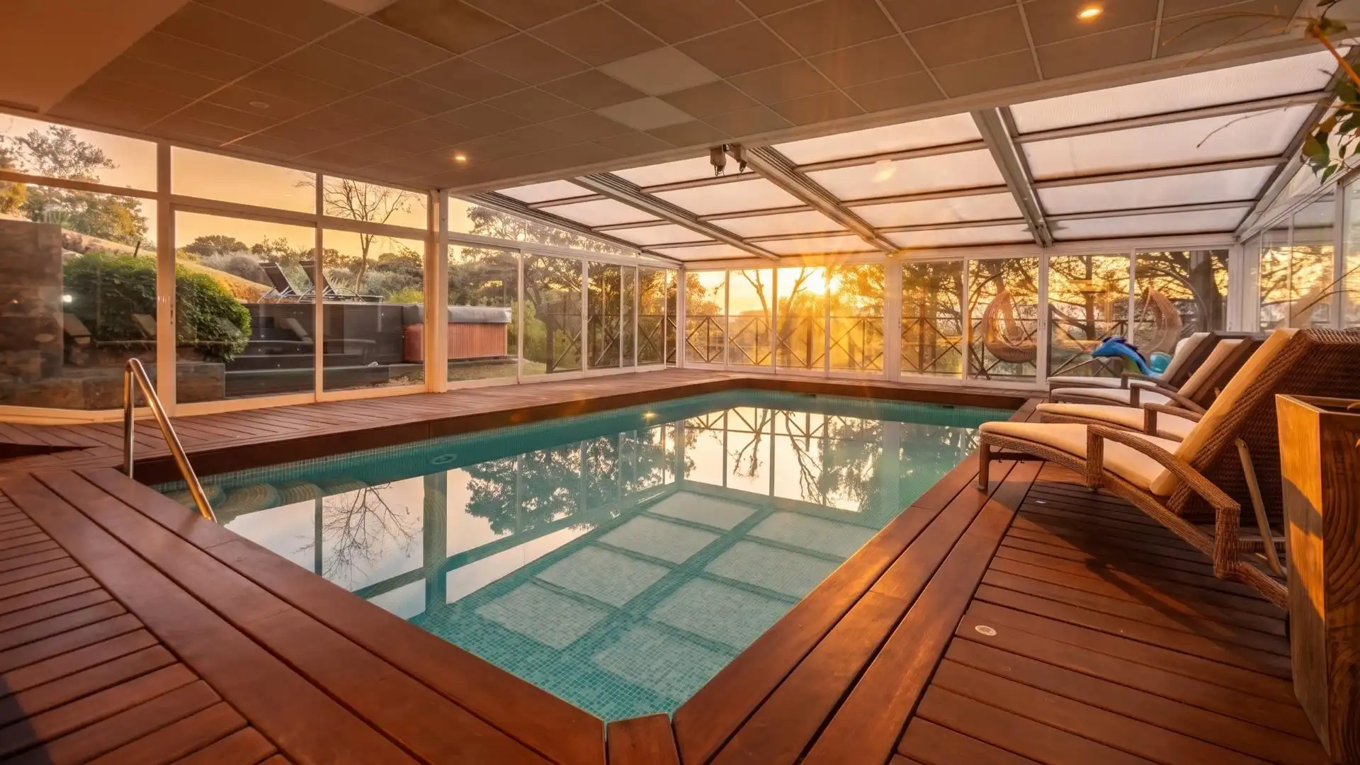 Piscina de Casa o xalet en venda en Las Rozas de Madrid amb Aire condicionat, Calefacció i Jardí privat