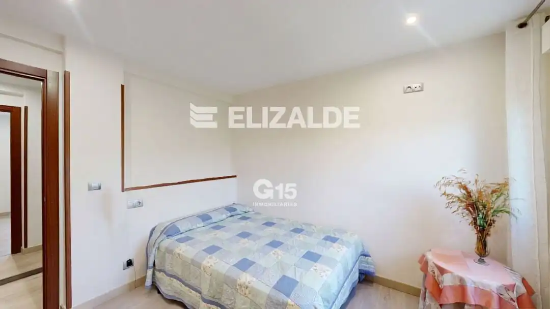 Habitación de Piso en venta en Donostia - San Sebastián  con Balcón
