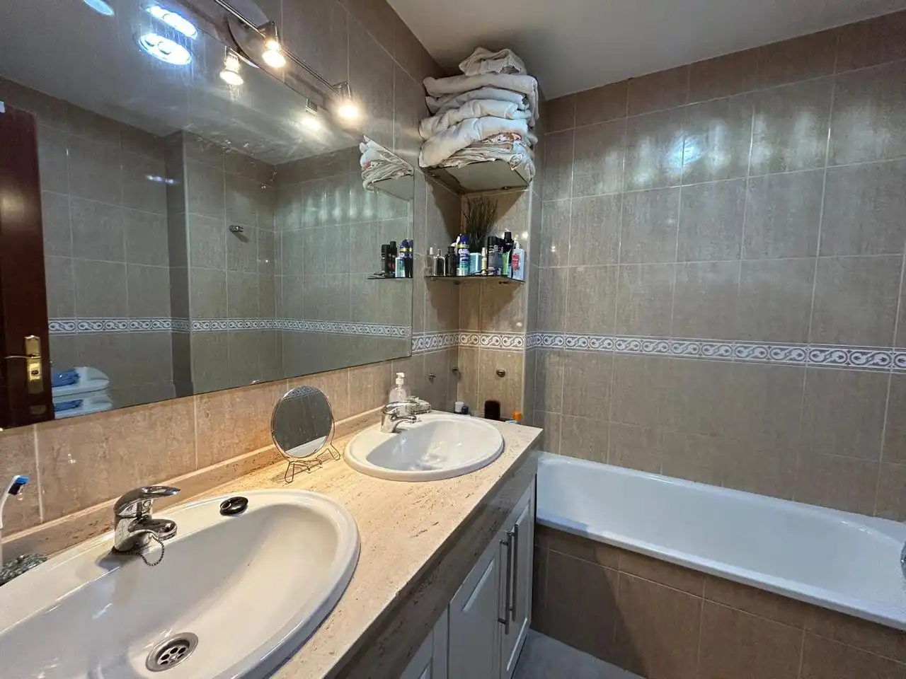 Bany de Casa o xalet en venda en Dos Hermanas amb Aire condicionat, Calefacció i Terrassa