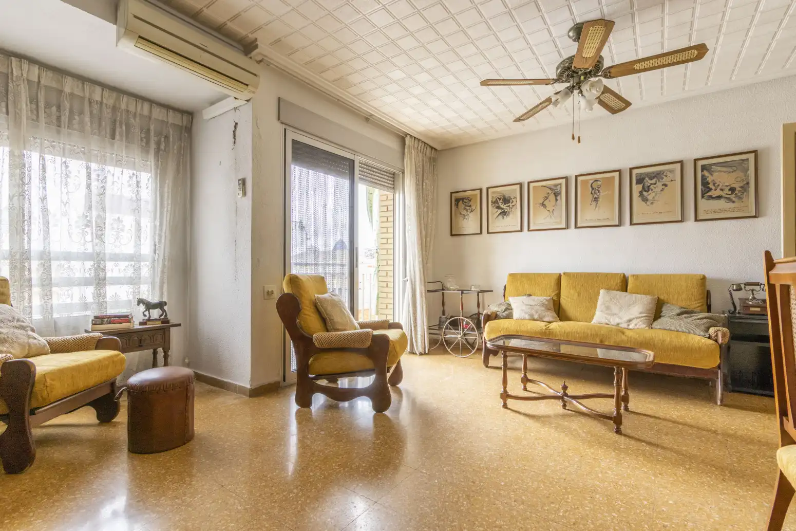 Sala de estar de Piso en venta en Foios con Aire acondicionado y Balcón