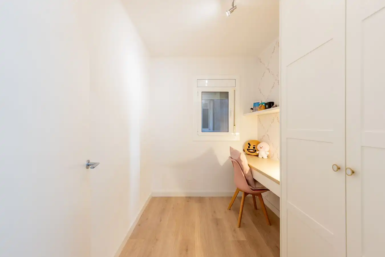 Schlafzimmer von Wohnung zum Verkauf in Barcelona mit Klimaanlage, Heizung und Möbliert