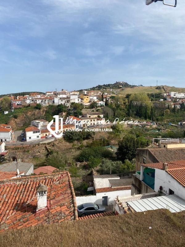 Vista exterior de Casa o chalet en venta en Cáceres Capital