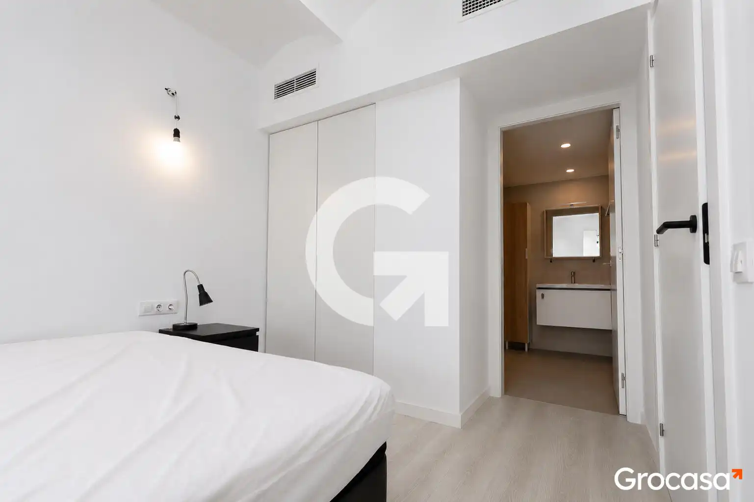 Habitación de Piso en venta en Barcelona con Aire acondicionado, Calefacción y Terraza