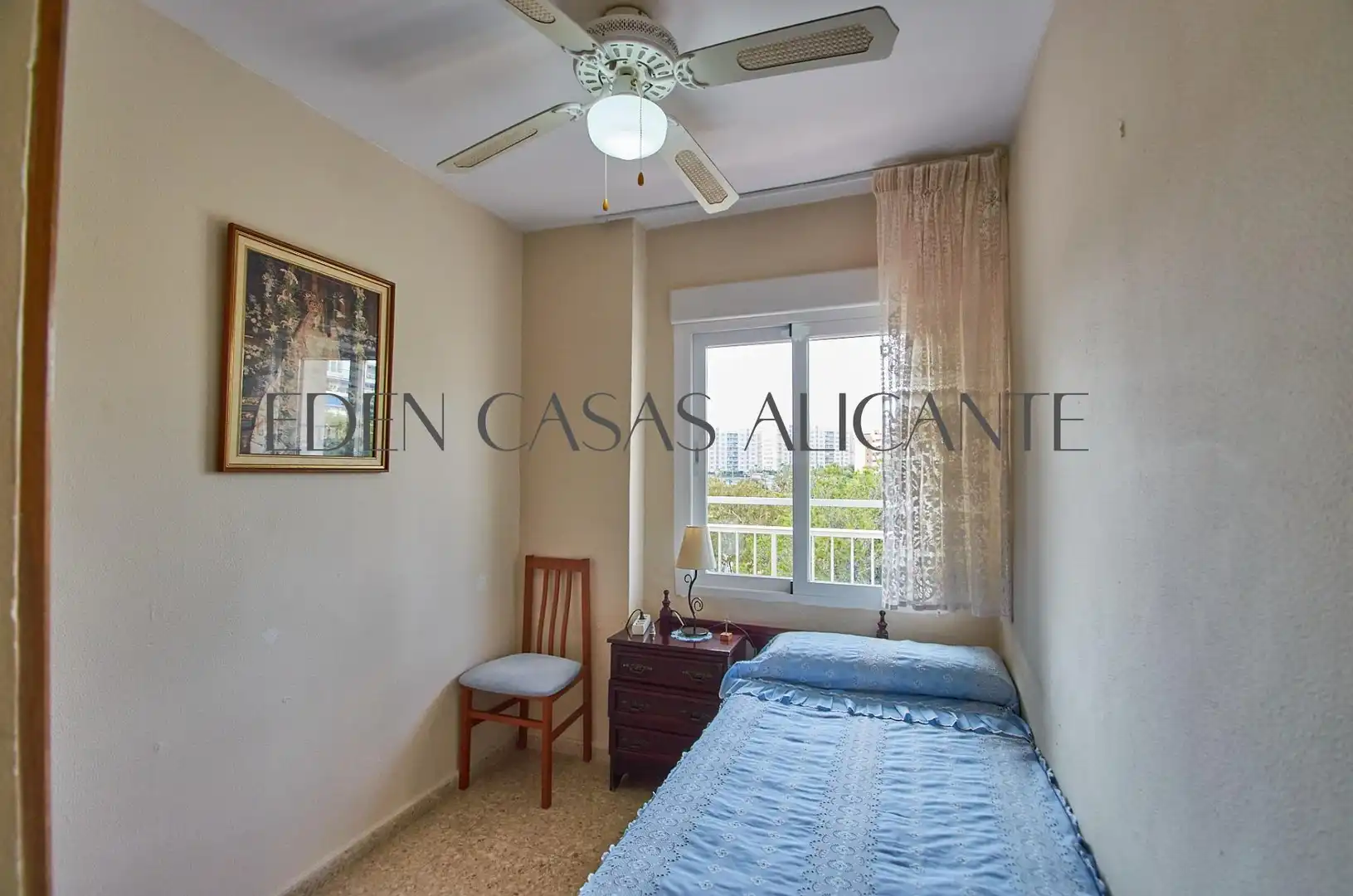 Habitación de Apartamento en venta en Alicante / Alacant con Terraza, Trastero y Amueblado