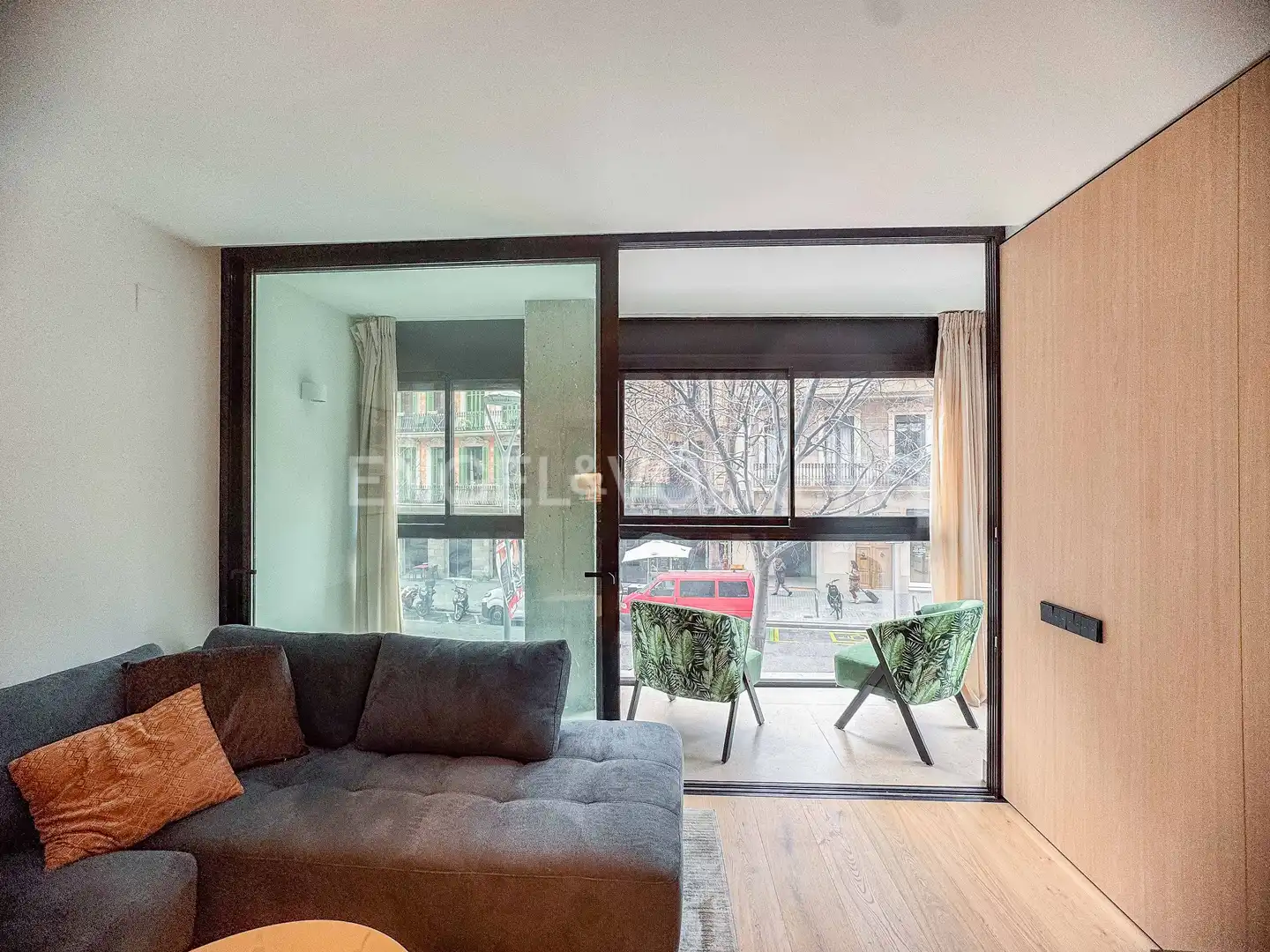 Living room of Flat for rent in Barcelona  with Air Conditioner, Heating and Parquet flooring