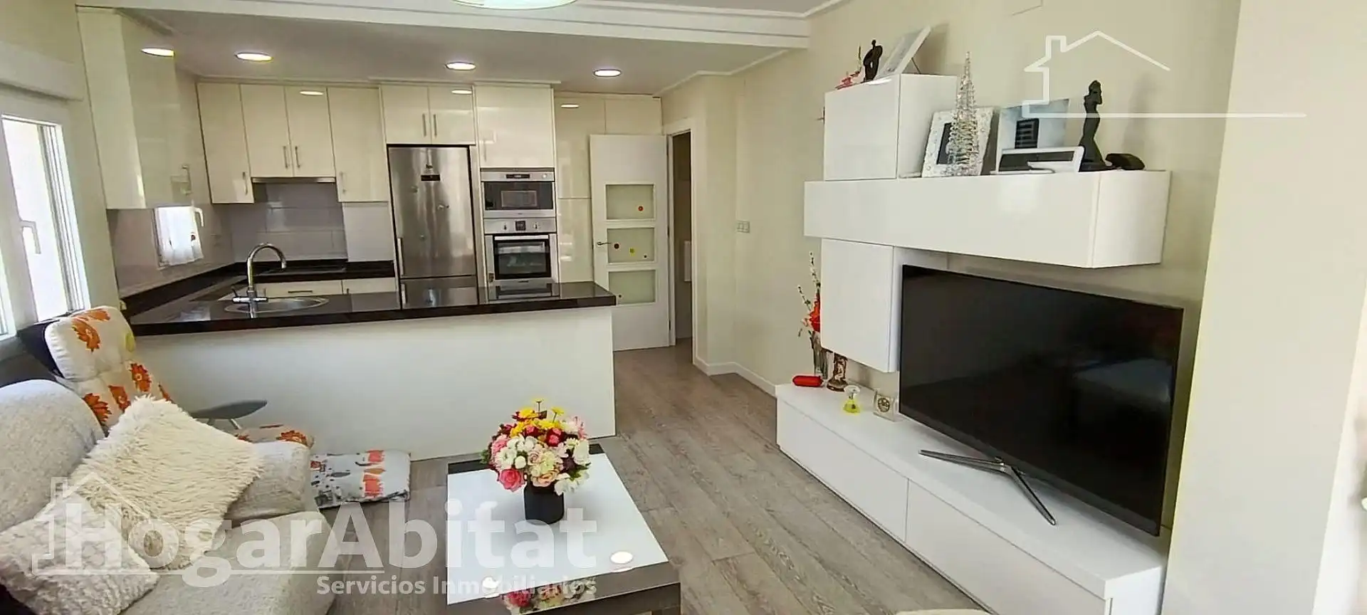 Küche von Wohnung zum Verkauf in Santa Pola mit Klimaanlage, Terrasse und Möbliert