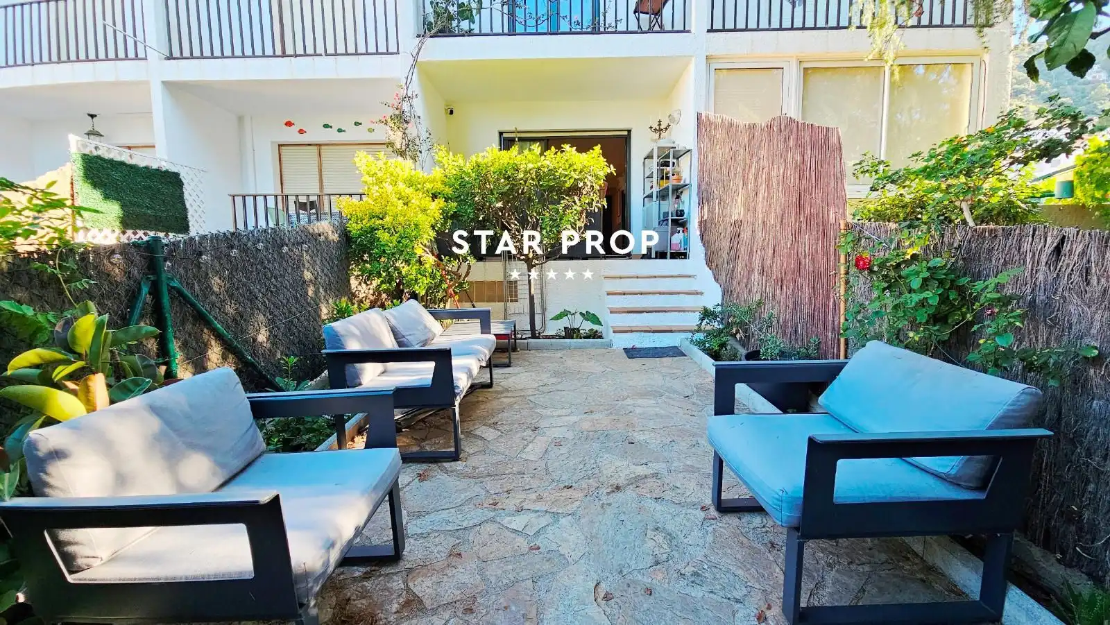 Terraza de Casa adosada en venta en Llançà con Terraza, Trastero y Amueblado