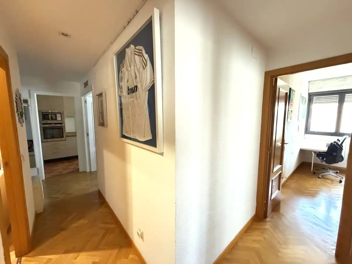 Flat for sale in Madrid  with Heating, Storage room and Community pool