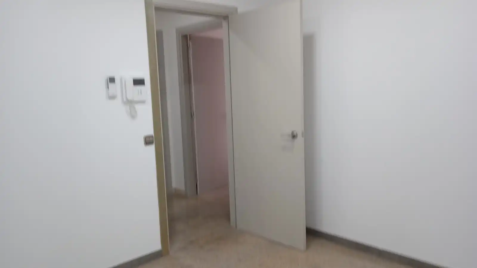 Büro zur Miete in Reus mit Klimaanlage, Heizung und Internet