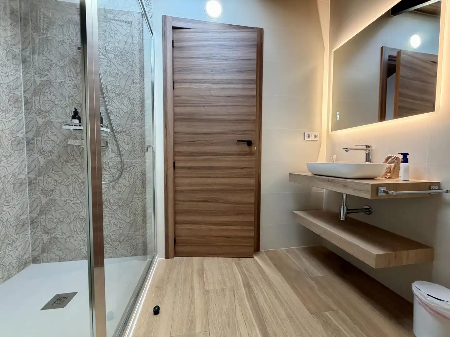 Badezimmer von Maisonette zur Miete in Miengo mit Heizung, Privatgarten und Terrasse
