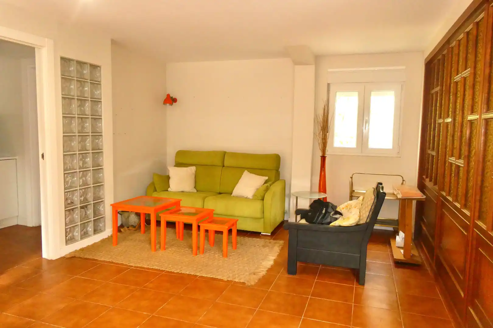 Sala d'estar de Finca rústica en venda en San Sadurniño amb Jardí privat, Moblat i Forn