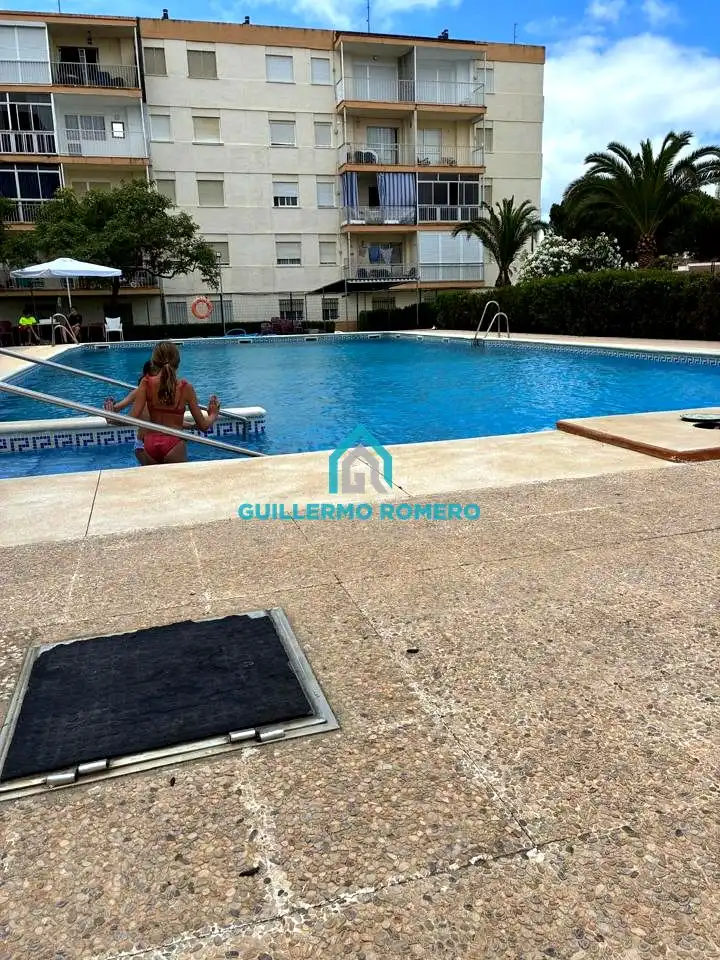 Swimming pool of Flat for sale in Matalascañas 