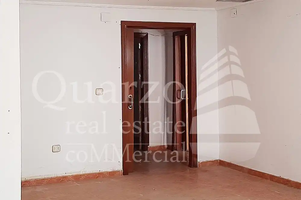Locale commerciale in vendita a Trujillo, imagen 4