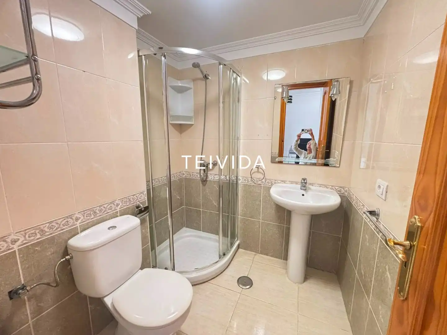 Baño de Piso de alquiler en San Miguel de Abona con Terraza y Amueblado