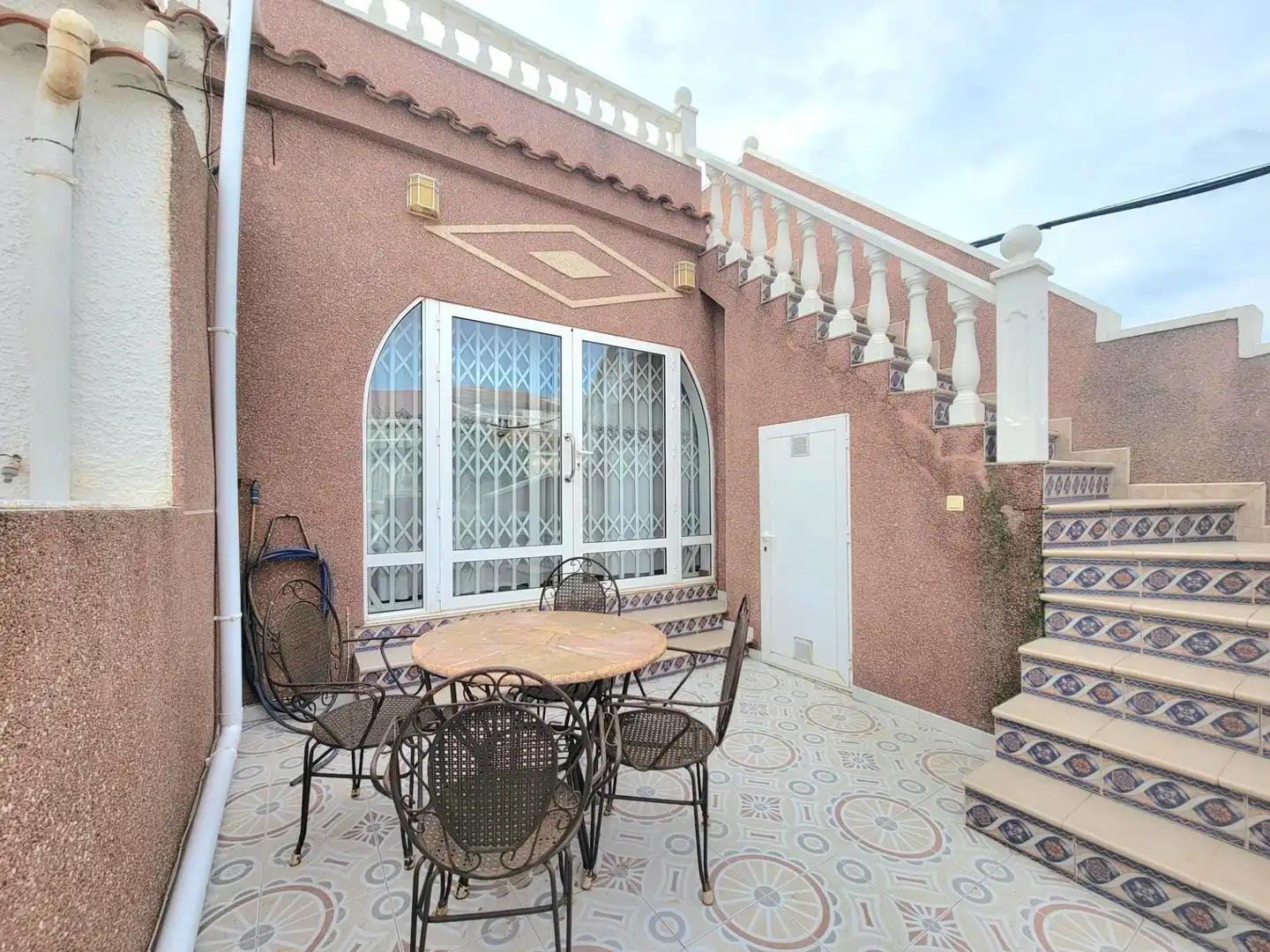 Jardín de Casa adosada en venta en Torrevieja con Aire acondicionado, Terraza y Trastero