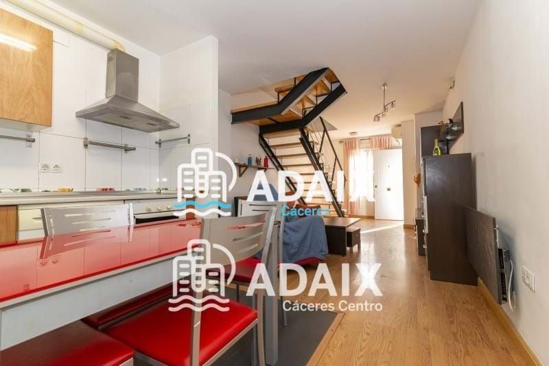 Garden of Single-family semi-detached for sale in Cáceres Capital  with Air Conditioner, Heating and Terrace