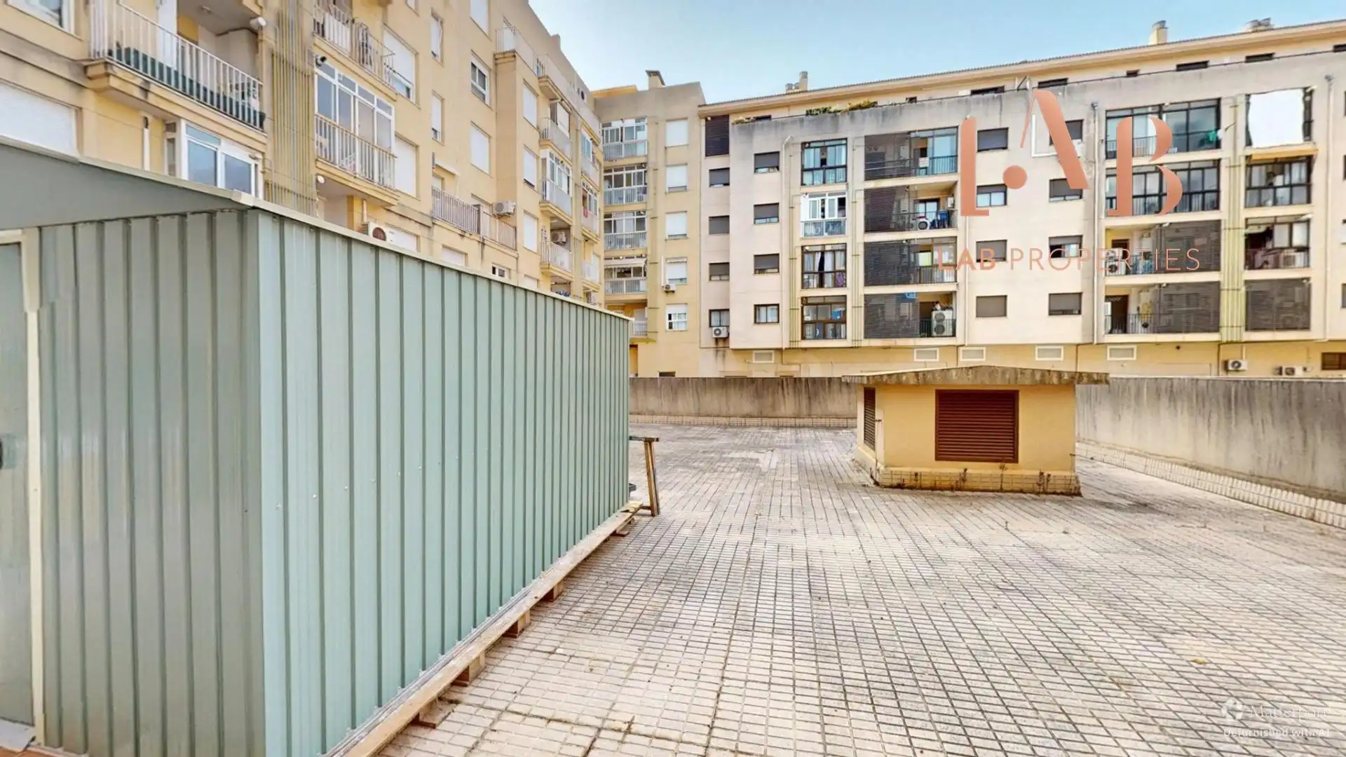 Vista exterior de Local de lloguer en  Palma de Mallorca amb Aire condicionat i Moblat