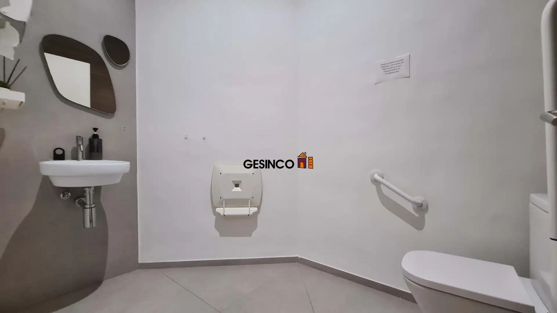 Baño de Local en venta en Ontinyent con Aire acondicionado