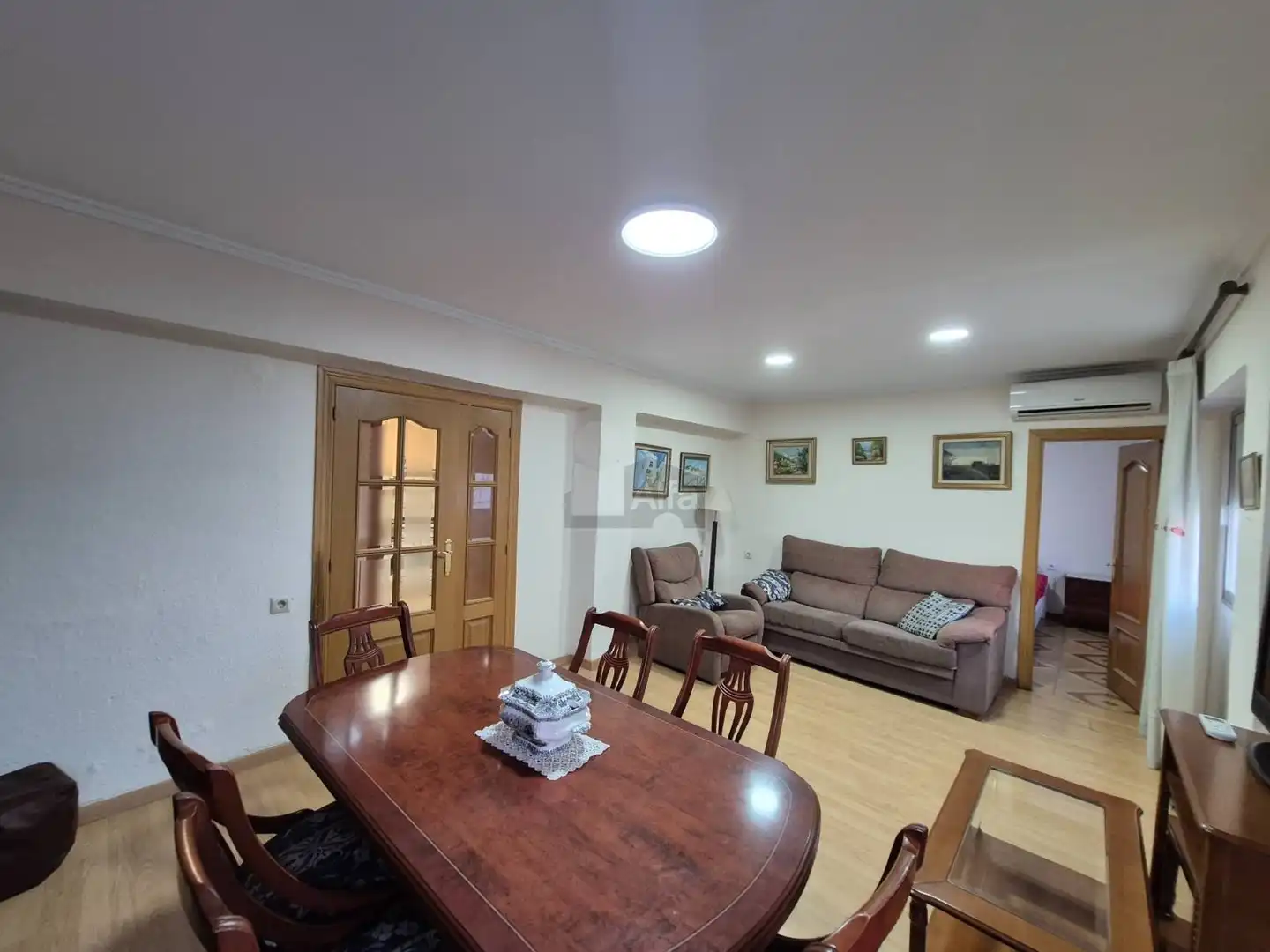 Sala d'estar de Pis de lloguer en Valencia amb Aire condicionat, Moblat i Forn