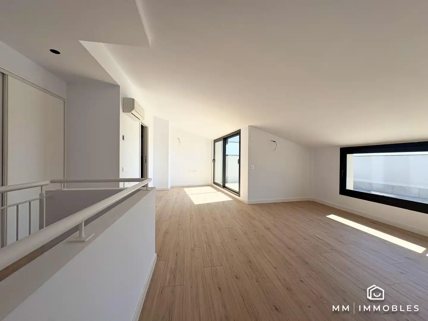 Living room of Attic for sale in Granollers  with Air Conditioner, Heating and Terrace