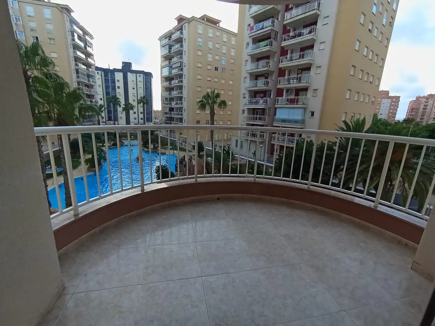 Schwimmbecken von Wohnung zum Verkauf in La Manga del Mar Menor mit Terrasse, Möbliert und Ofen