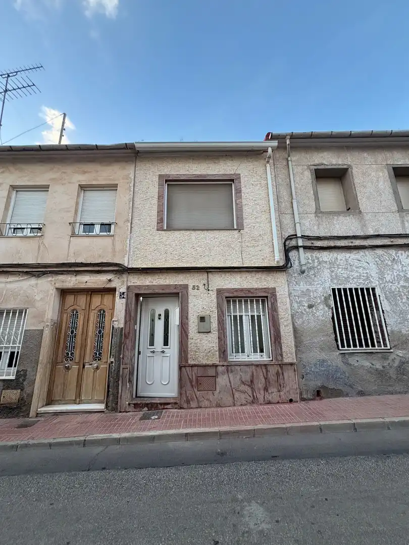 Vista exterior de Casa o xalet en venda en Monóvar  / Monòver amb Calefacció, Terrassa i Moblat