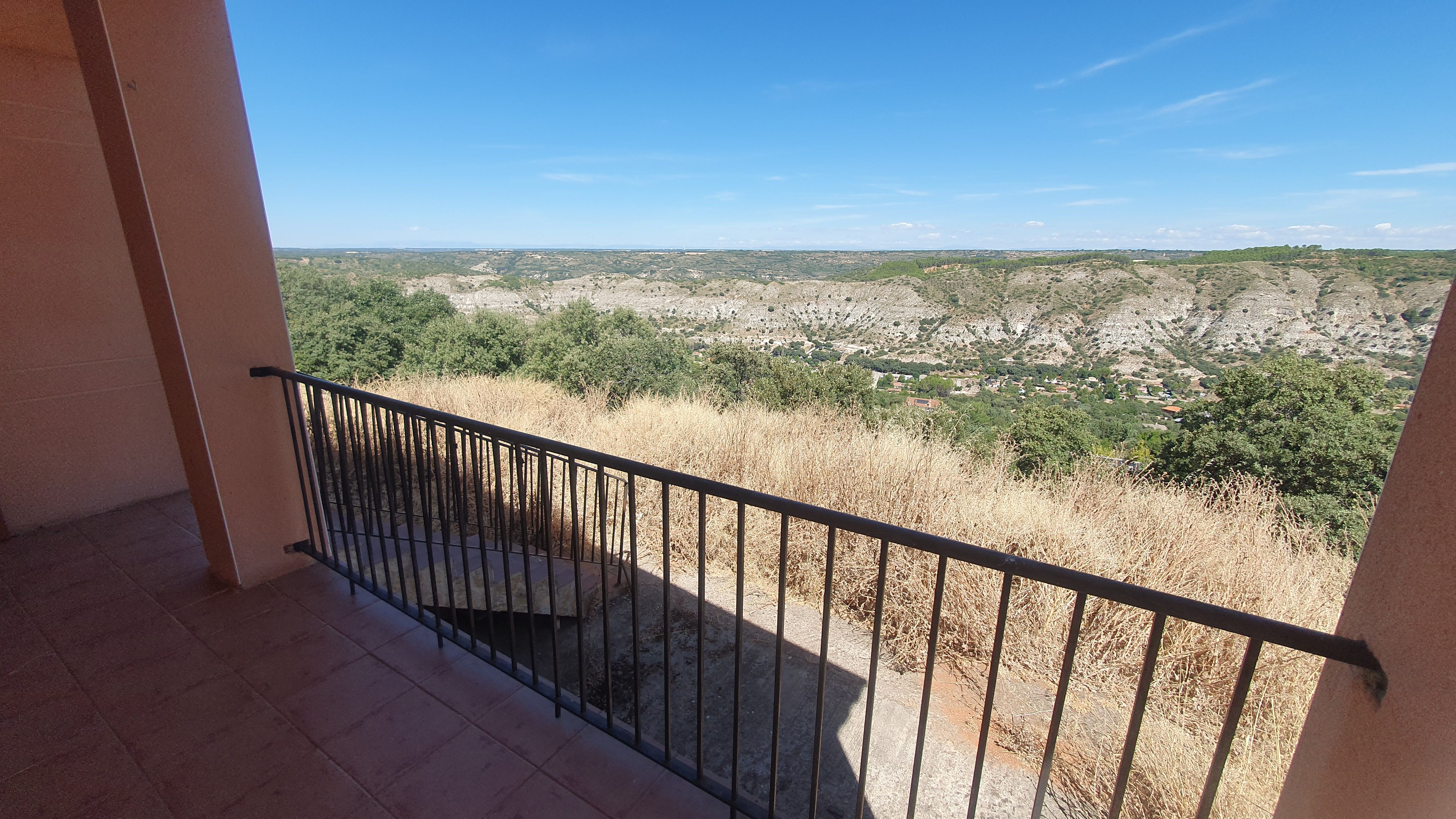 House or chalet for sale in Calle Cerezos, Hontoba