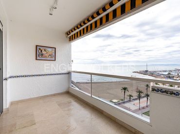Appartement avec balcon à louer à Avinguda de la Mar