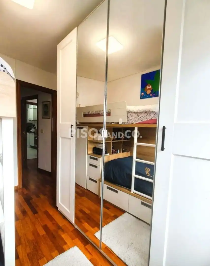 Habitación de Piso en venta en A Coruña Capital  con Trastero y Amueblado