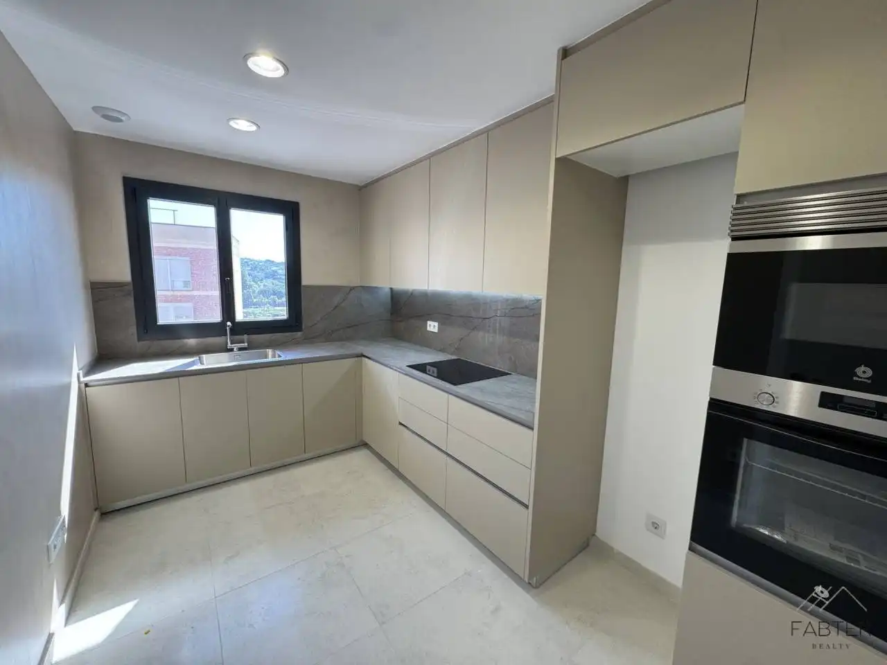Cocina de Dúplex en venta en Lliçà d'Amunt con Aire acondicionado, Calefacción y Parquet