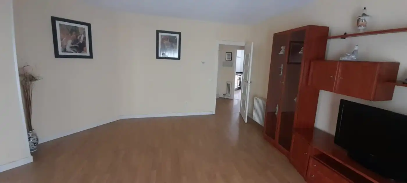 Flat with terrace to rent in Ruta de la Plata, imagen 3