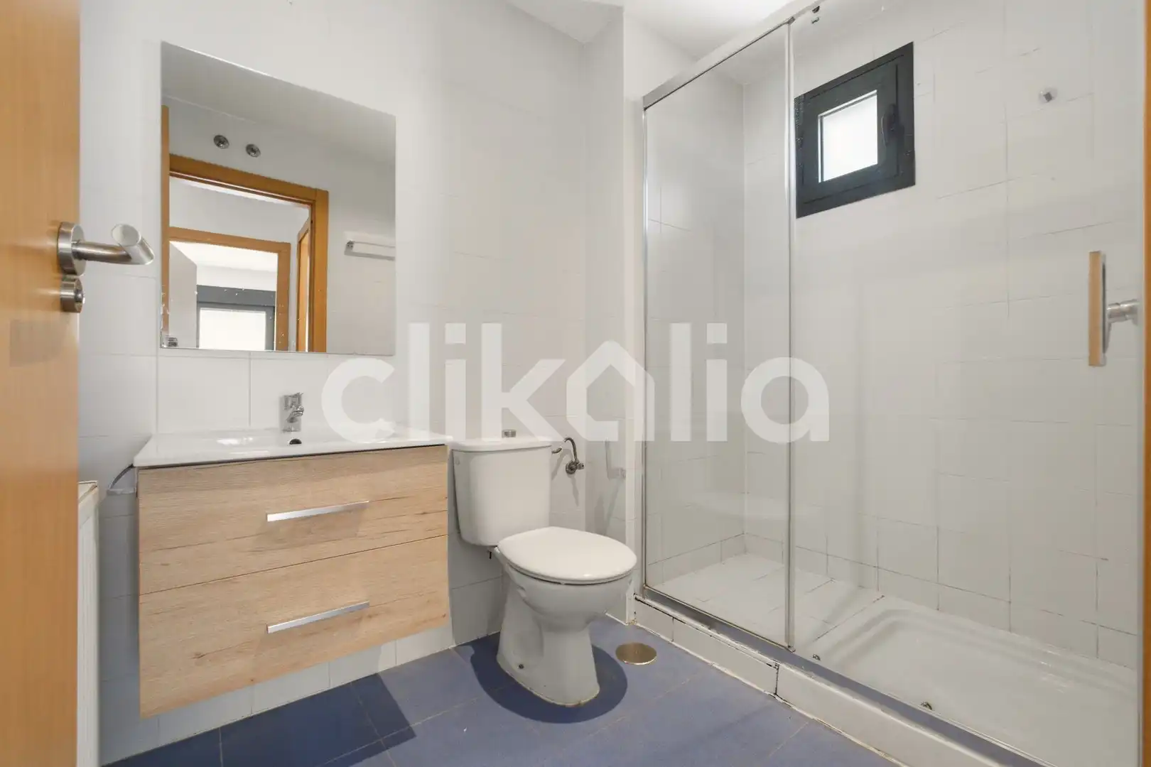 Baño de Piso en venta en Tres Cantos con Calefacción, Terraza y Trastero