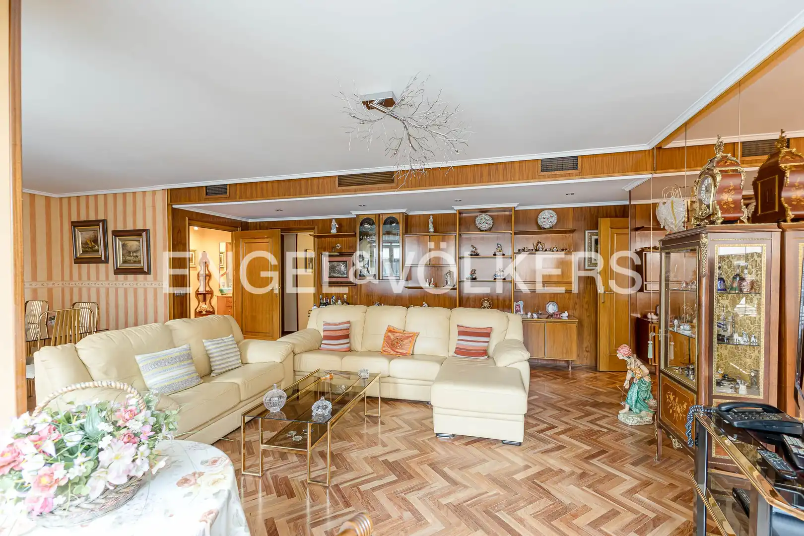 Living room of Flat for sale in Madrid  with Heating, Storage room and Furnished