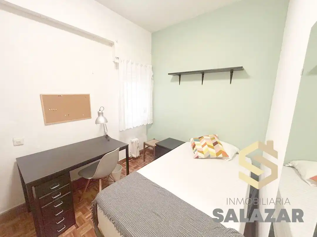 Schlafzimmer von Wohnung zur Miete in Bilbao  mit Heizung