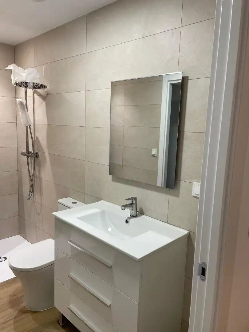 Baño de Planta baja en venta en Elche / Elx con Aire acondicionado, Terraza y Horno