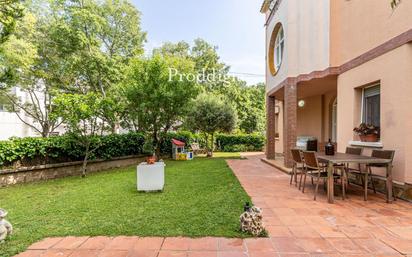 Garden of House or chalet for sale in Sant Cugat del Vallès  with Air Conditioner, Heating and Swimming Pool