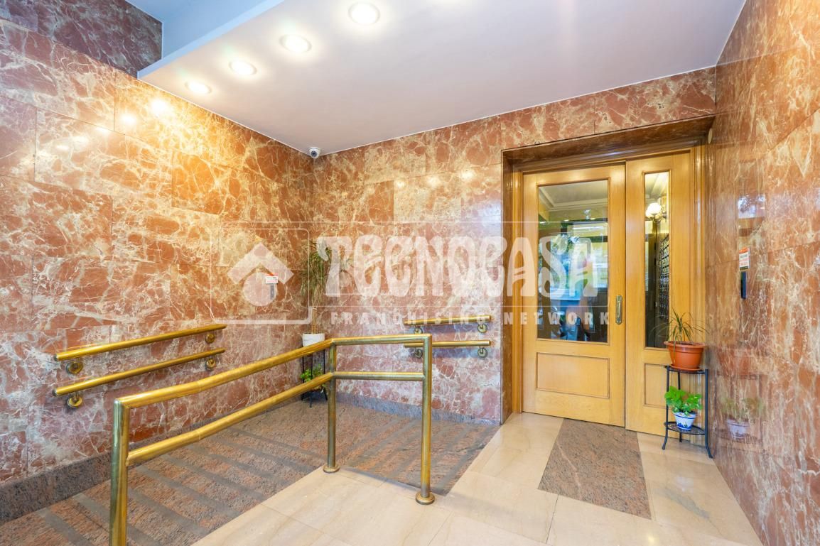 Pis en venda en  Madrid Capital amb Calefacció, Terrassa i Moblat