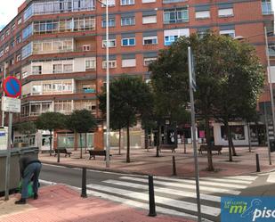 Vista exterior de Pis en venda en Valladolid Capital amb Calefacció, Parquet i Terrassa