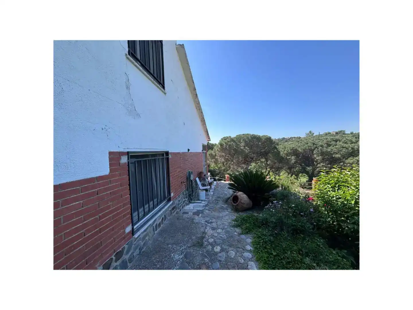 Vista exterior de Casa o xalet en venda en Lliçà d'Amunt amb Jardí privat, Traster i Piscina