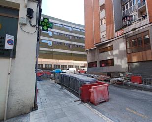 Vista exterior de Garatge en venda en Bilbao 