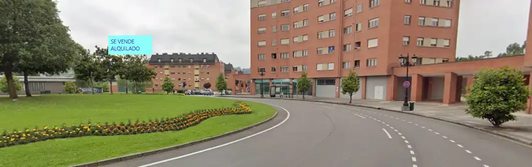 Parking de Local en venta en Oviedo 