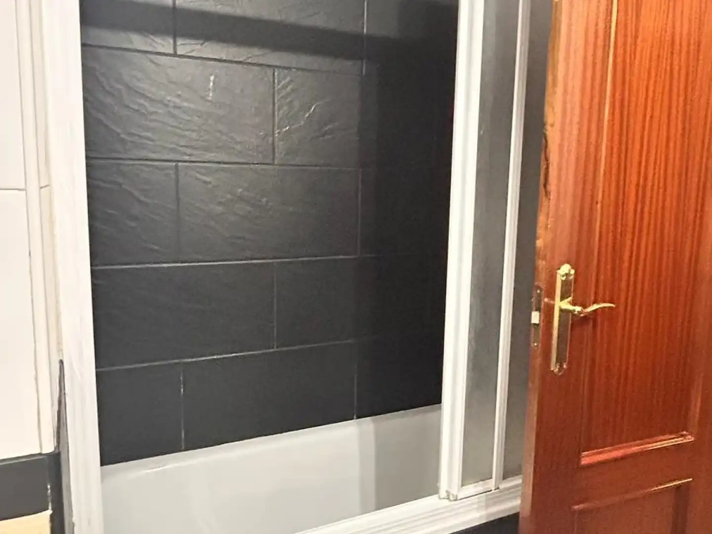 Bany de Apartament de lloguer en Málaga amb Terrassa, Moblat i Rentadora