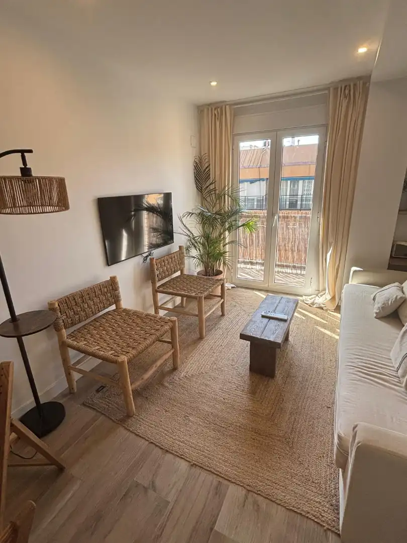 Living room of Flat for sale in Valencia  with Air Conditioner, Heating and Terrace