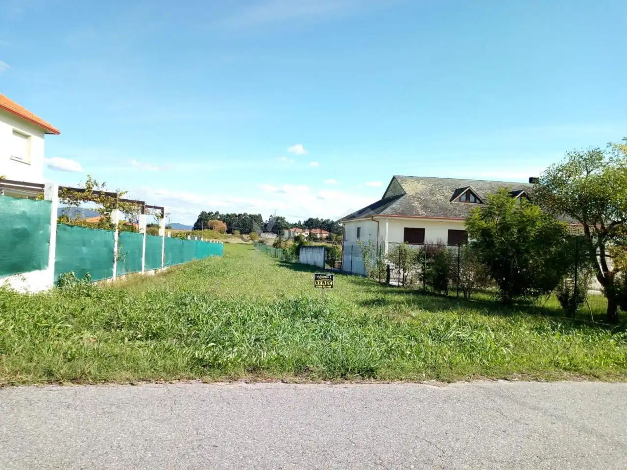 Wohnbaugrundstück zum Verkauf in Boiro