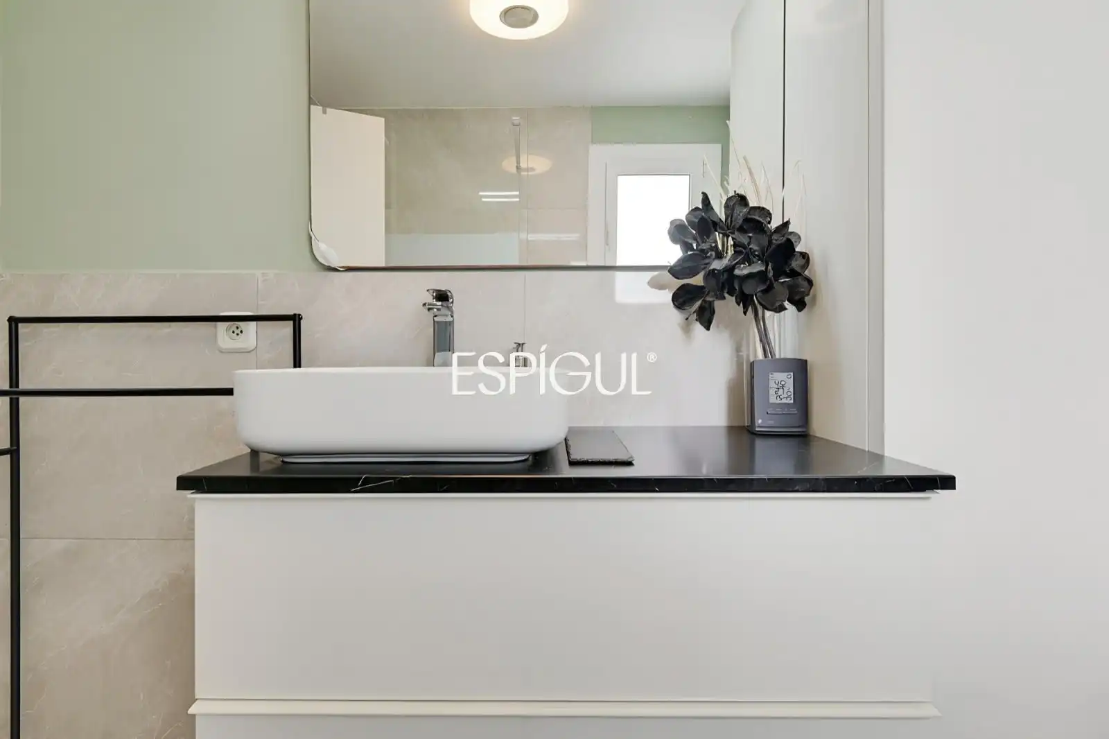 Bathroom of Flat for sale in Castell d'Aro, Platja d'Aro i s'Agaró  with Air Conditioner, Heating and Parquet flooring