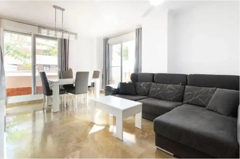 Sala d'estar de Pis en venda en Murcia amb Moblat, Balcó i Piscina comunitària