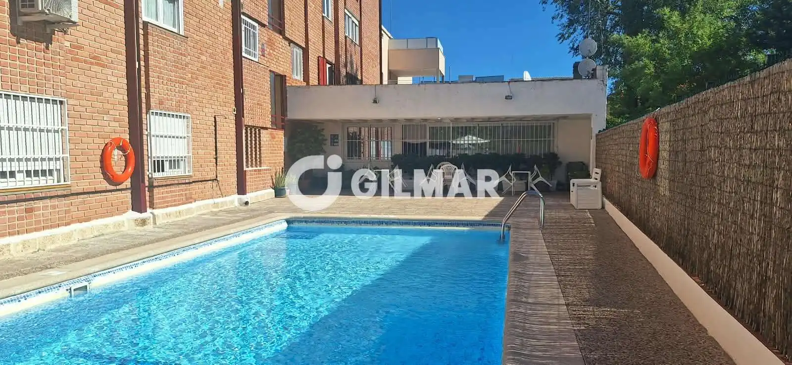 Piscina de Pis en venda en Madrid amb Calefacció, Jardí privat i Piscina